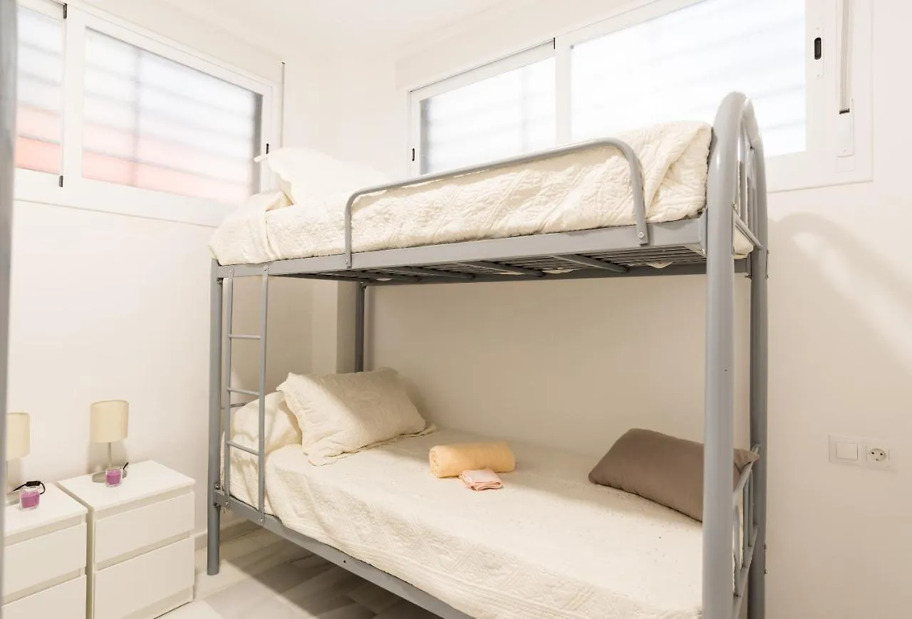Ole Hostels Malaga Zambrano 0*,