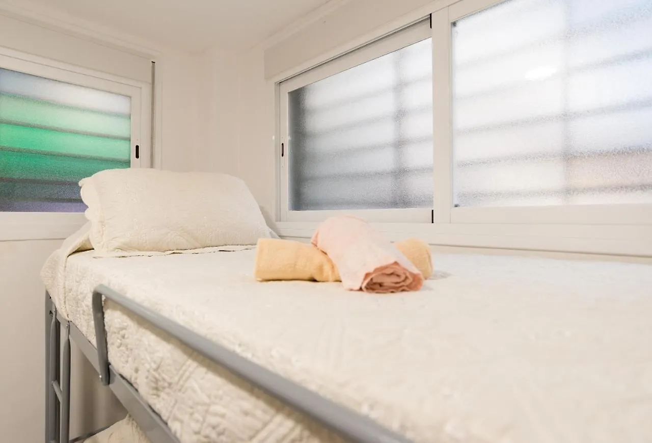Ole Hostels Malaga Zambrano