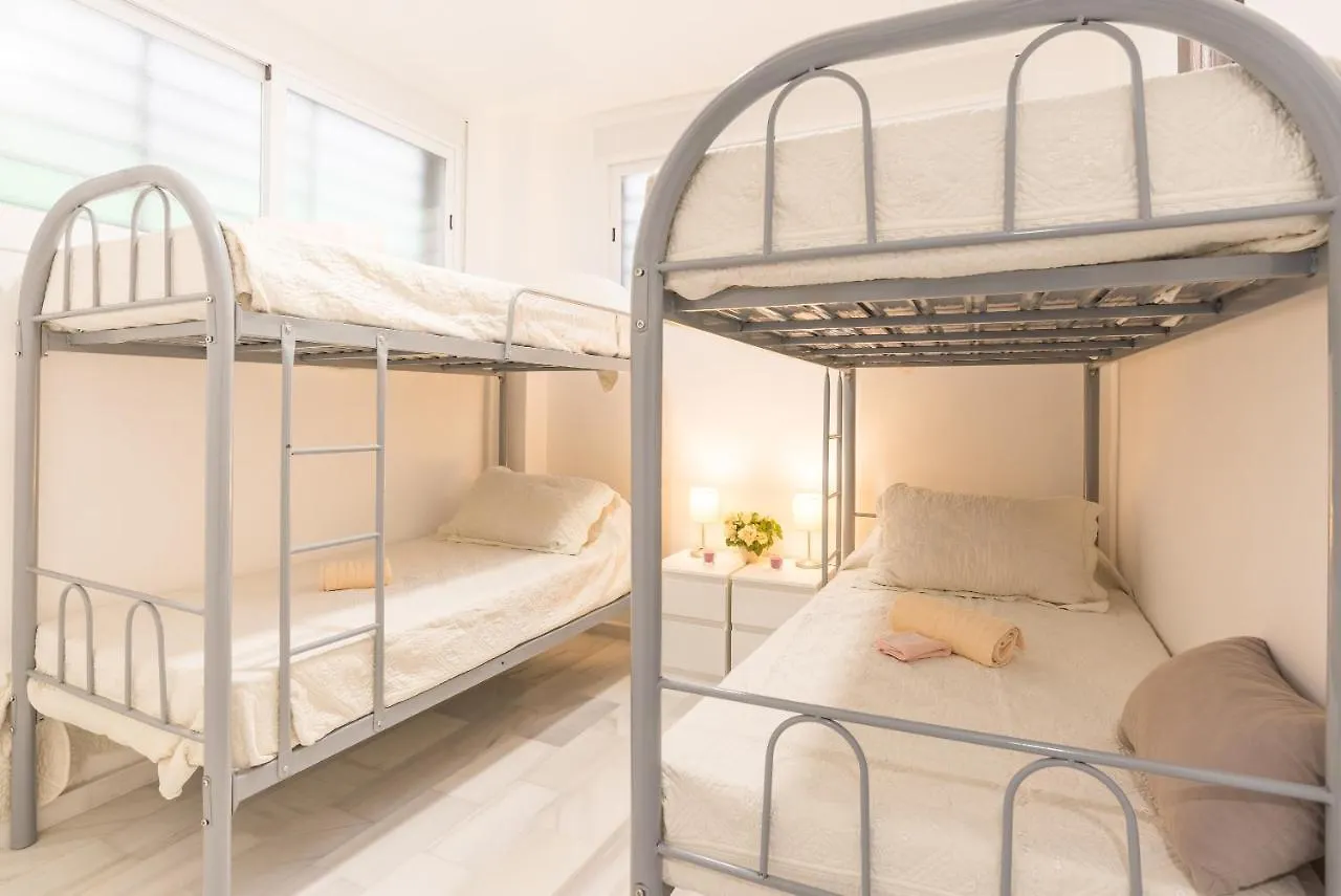 Ole Hostels Malaga Zambrano