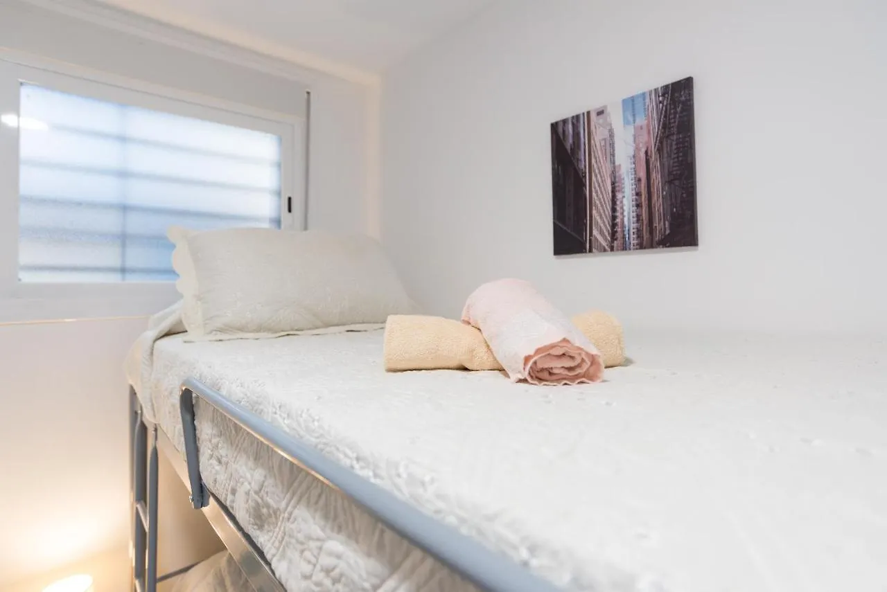 Ole Hostels Malaga Zambrano
