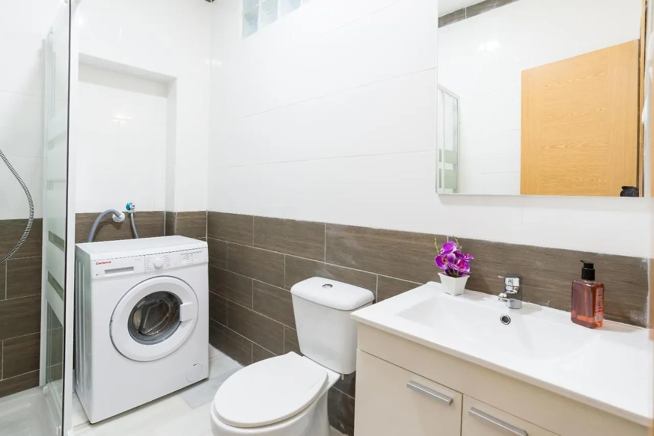 Ole Hostels Malaga Zambrano