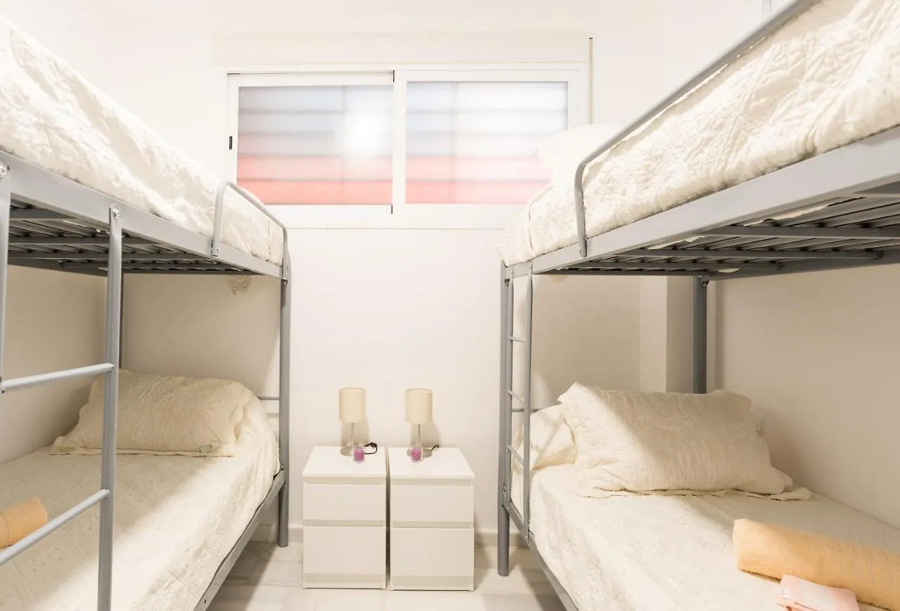 Ole Hostels Malaga Zambrano 0*,